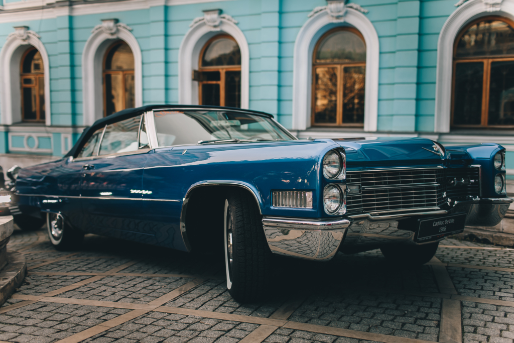 Cadillac DeVille 1966 (1)